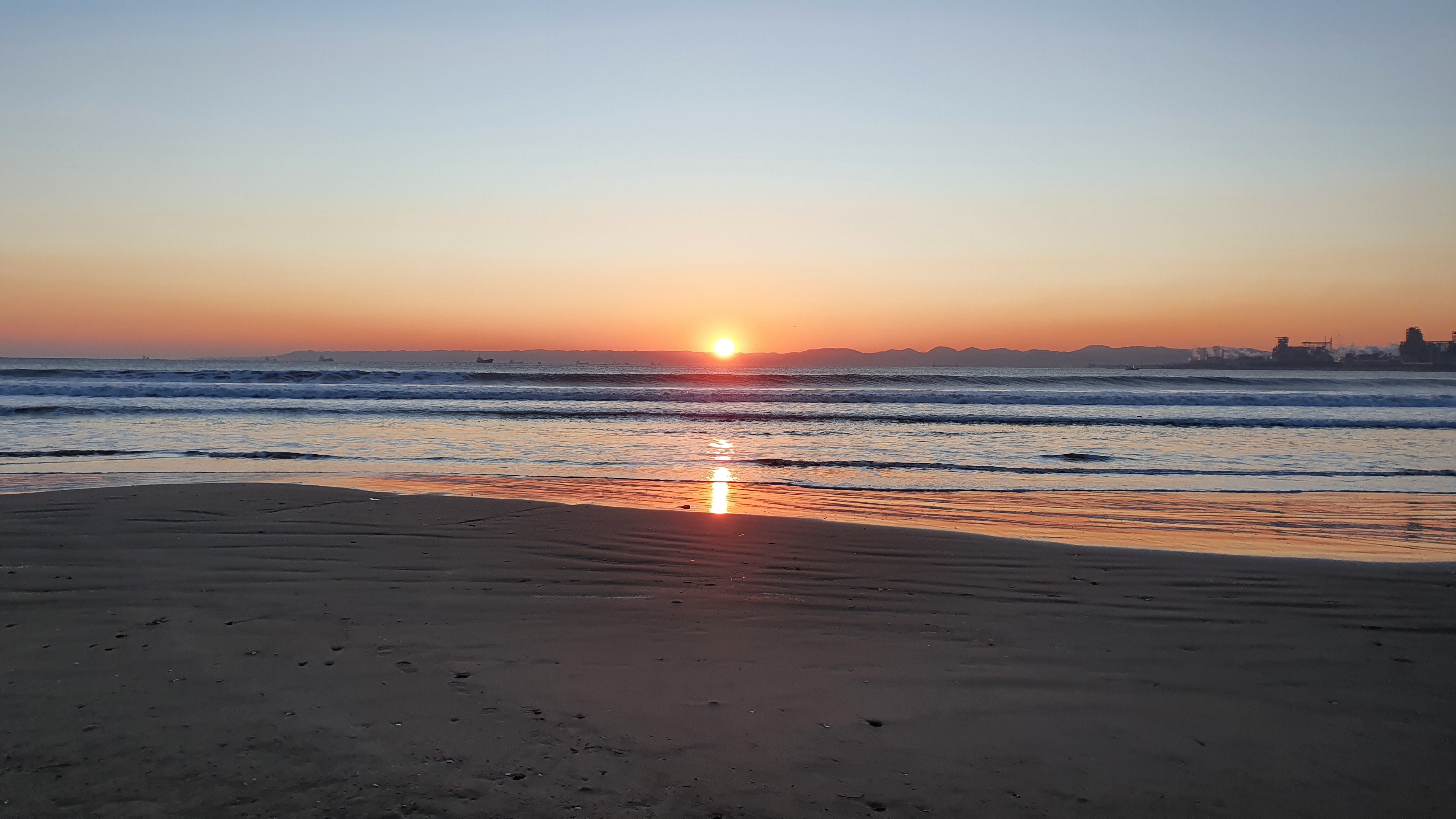 Sunrise at Pohang beach